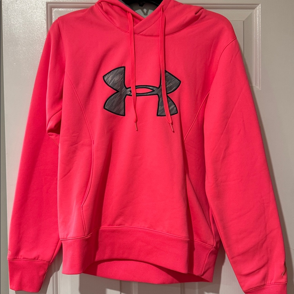 Women’s Medium Under Armour Breast Cancer Hoodie